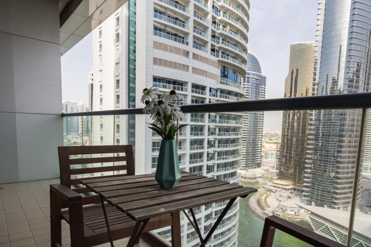 Appartement Higuests - Cozy Studio With Panoramic Views On The Lake à Dubaï Extérieur photo